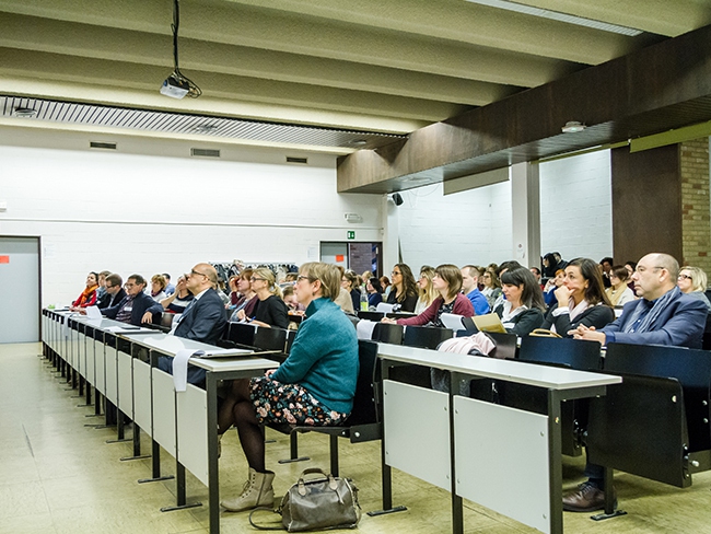 Â«Mutation des soins de santé et travail social hospitalier : enjeux et perspectives Â»

